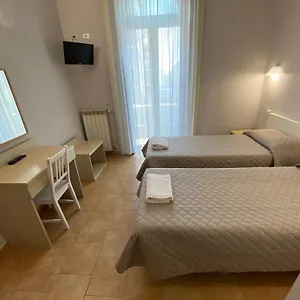 Ξενοδοχείο Atena, Μιλάνο